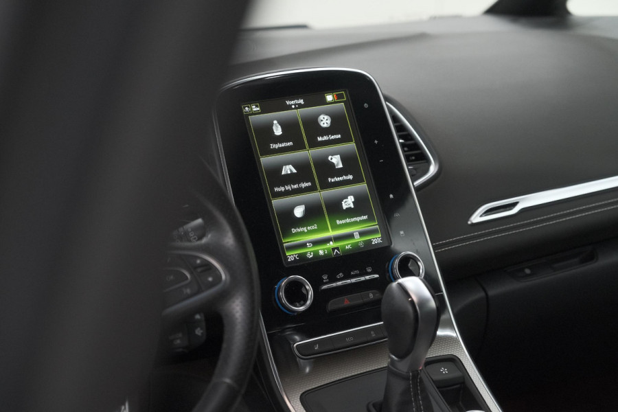 Renault Scénic TCE 160 EDC Black Edition | Trekhaak | Adaptieve Cruise Control | BOSE Premium Audio | Panoramadak