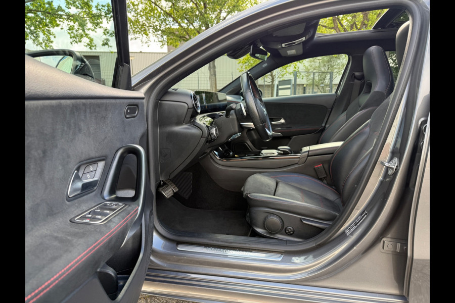 Mercedes-Benz A-Klasse 180 PRESTIGE AMG 2020 PANO LEDER ALCANTARA CARPLAY