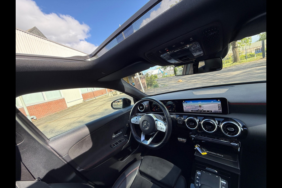 Mercedes-Benz A-Klasse 180 PRESTIGE AMG 2020 PANO LEDER ALCANTARA CARPLAY