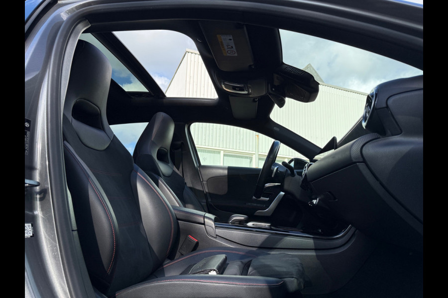 Mercedes-Benz A-Klasse 180 PRESTIGE AMG 2020 PANO LEDER ALCANTARA CARPLAY