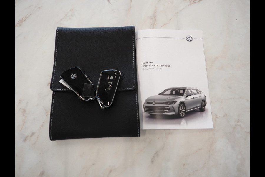 Volkswagen Passat Variant 1.5 eHybrid Elegance | Panoramadak | Leder | Trekhaak | HUD | Massage | 360 | Sfeerlicht | Keyless | Carplay