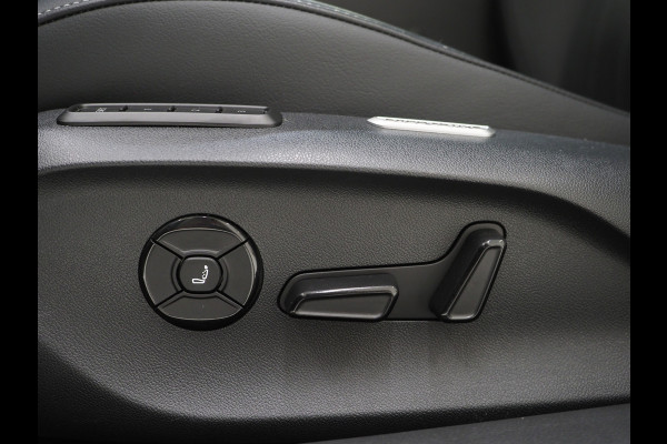 Volkswagen Passat Variant 1.5 eHybrid Elegance | Panoramadak | Leder | Trekhaak | HUD | Massage | 360 | Sfeerlicht | Keyless | Carplay