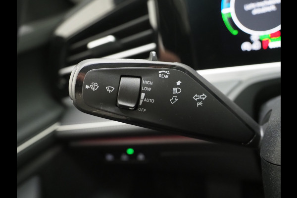 Volkswagen Passat Variant 1.5 eHybrid Elegance | Panoramadak | Leder | Trekhaak | HUD | Massage | 360 | Sfeerlicht | Keyless | Carplay