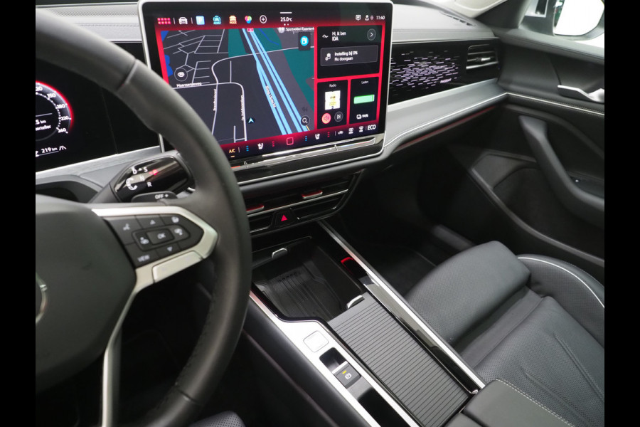 Volkswagen Passat Variant 1.5 eHybrid Elegance | Panoramadak | Leder | Trekhaak | HUD | Massage | 360 | Sfeerlicht | Keyless | Carplay