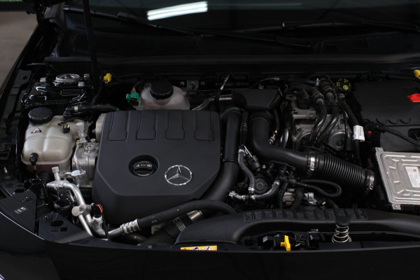 Mercedes-Benz CLA-Klasse Shooting Brake 250 e AMG *Pano*Burmester*Elek. stoelen*Trekhaak*