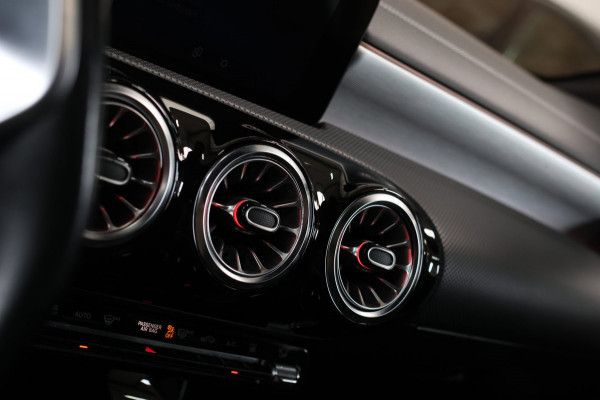 Mercedes-Benz CLA-Klasse Shooting Brake 250 e AMG *Pano*Burmester*Elek. stoelen*Trekhaak*