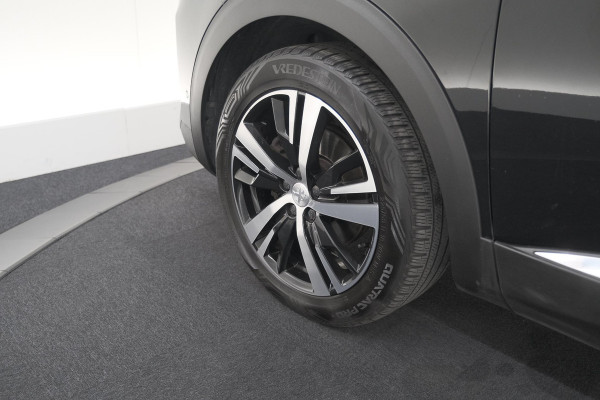 Peugeot 3008 PureTech 130 EAT8 GT | Camera | Adaptieve Cruise Control | Alcantara Bekleding | Dodehoekdetectie