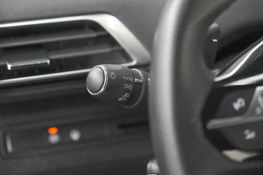 Peugeot 3008 PureTech 130 EAT8 GT | Camera | Adaptieve Cruise Control | Alcantara Bekleding | Dodehoekdetectie