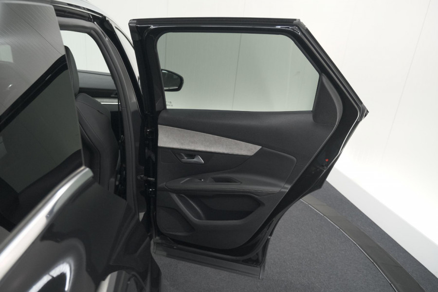 Peugeot 3008 PureTech 130 EAT8 GT | Camera | Adaptieve Cruise Control | Alcantara Bekleding | Dodehoekdetectie