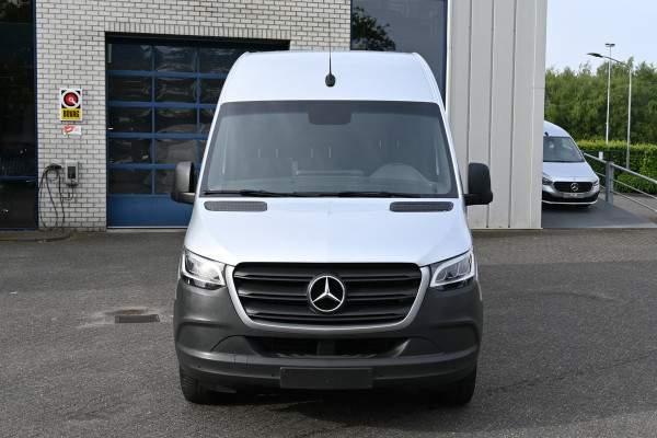 Mercedes-Benz Sprinter 317 CDI L3H2 3500 KG trekhaak, LED, Geveerde stoel