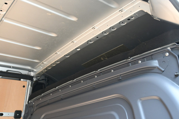 Mercedes-Benz Sprinter 317 CDI L3H2 3500 KG trekhaak, LED, Geveerde stoel