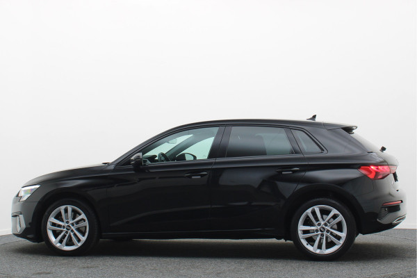 Audi A3 Sportback 30 TFSI Attitude Virtual Cockpit, Sportstoelen, Apple Carplay, LED, Climate, PDC