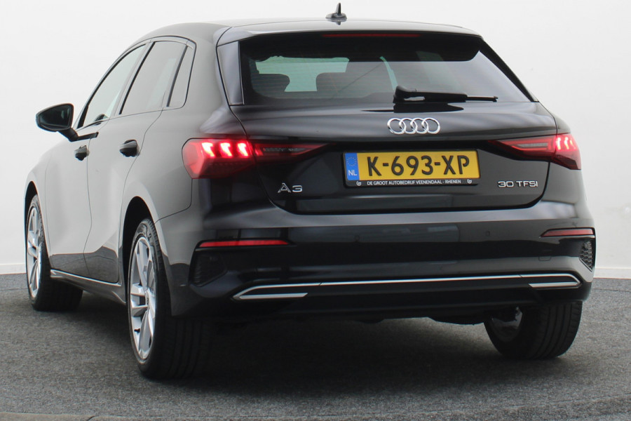 Audi A3 Sportback 30 TFSI Attitude Virtual Cockpit, Sportstoelen, Apple Carplay, LED, Climate, PDC