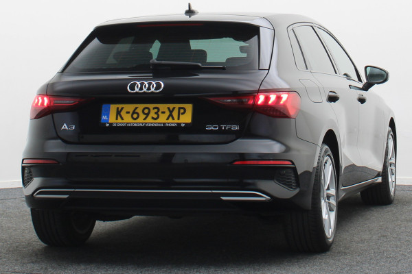 Audi A3 Sportback 30 TFSI Attitude Virtual Cockpit, Sportstoelen, Apple Carplay, LED, Climate, PDC