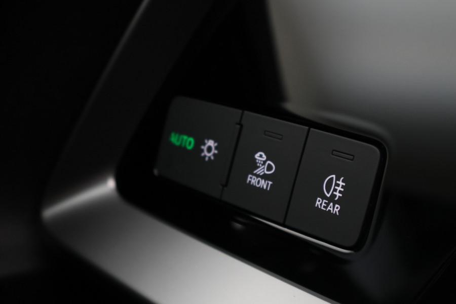 Audi A3 Sportback 30 TFSI Attitude Virtual Cockpit, Sportstoelen, Apple Carplay, LED, Climate, PDC