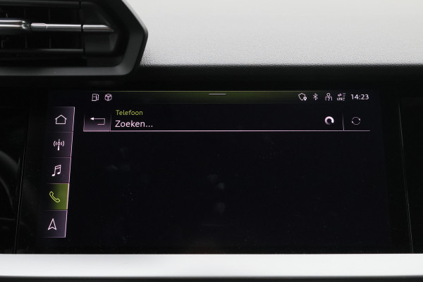 Audi A3 Sportback 30 TFSI Attitude Virtual Cockpit, Sportstoelen, Apple Carplay, LED, Climate, PDC
