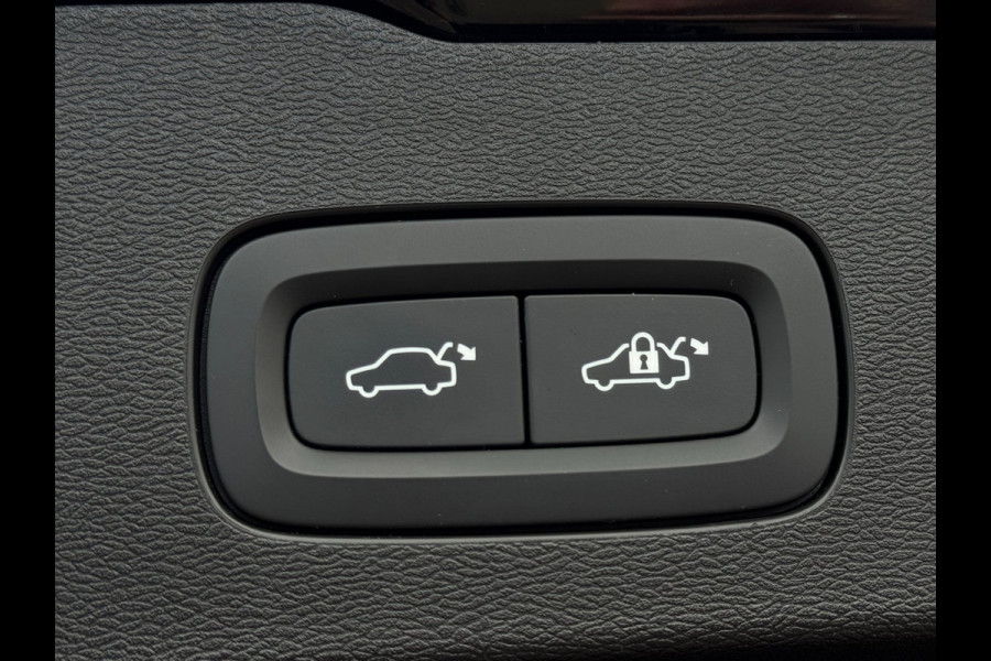 Volvo V60 2.0 T6 Plug-in hybrid AWD Ultimate Dark Long Range | Trekhaak | 100% SOH | Leder + Memory | Winter Pack