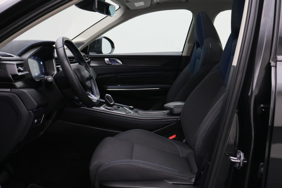 Lynk & Co 01 1.5 HEV Hybrid Panoramadak, ACC, Camera, Apple Carplay, DAB, PDC, Trekhaak, 20''