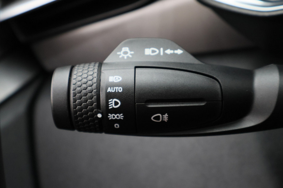 Lynk & Co 01 1.5 HEV Hybrid Panoramadak, ACC, Camera, Apple Carplay, DAB, PDC, Trekhaak, 20''