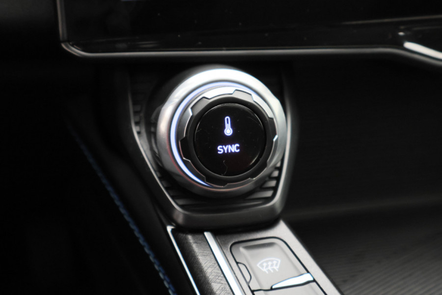 Lynk & Co 01 1.5 HEV Hybrid Panoramadak, ACC, Camera, Apple Carplay, DAB, PDC, Trekhaak, 20''