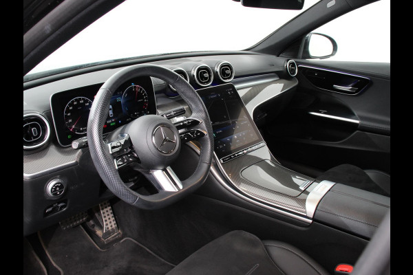 Mercedes-Benz C-Klasse 300e AMG Line sedan Automaat | Climate control | Adaptieve cruise control | Parkeersensoren | Achteruitrijcamera | Sfeerverlichting | Stoelverwarming | Keyless | LED | Navigatie