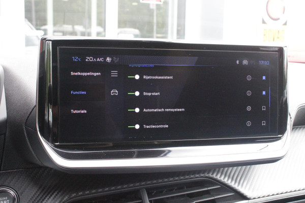 Peugeot 2008 1.2 Hybrid 145PK AUTOMAAT GT | ELEKTRISCH BEDIENBARE BESTUURDERSSTOEL | NAVIGATIE | FULL LED KOPLAMPEN | DRAADLOZE APPLE CARPLAY/ANDROID AUTO | ADAPTIVE CRUISE CONTROL | CAMERA VOOR + ACHTER | CLIMATE CONTROL | LICHTMETALEN VELGEN 17" | KEYLESS ENTRY/START | DAB+ RADIO | ALCANTARA/LEDEREN BEKLEDING  | DODEHOEK DETECTIE | PARKEERSENSOREN VOOR + ACHTER | STOEL VERWARMING | DRAADLOZE TELEFOONLADER |