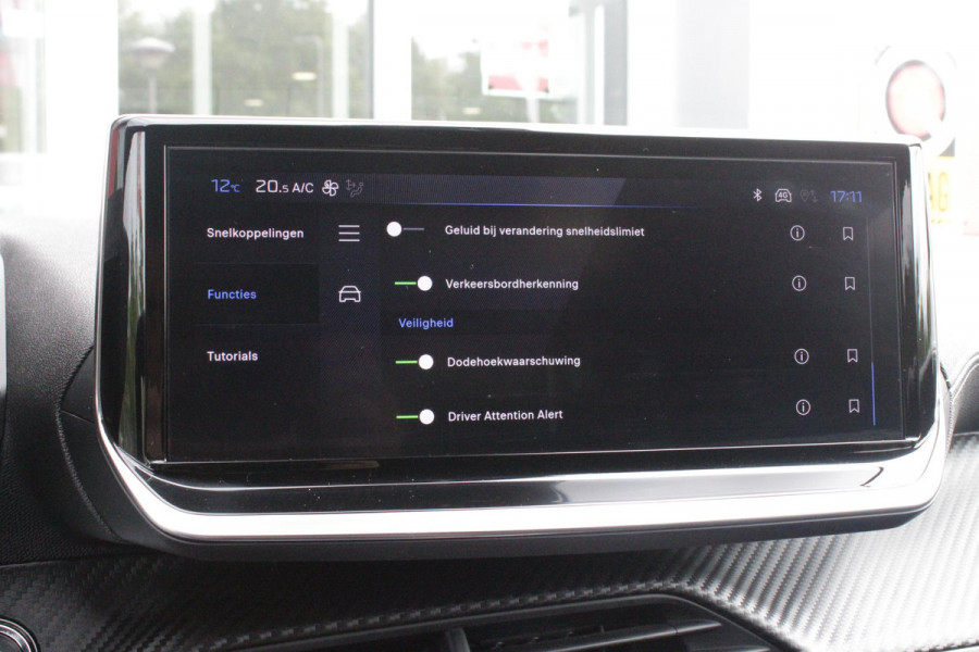 Peugeot 2008 1.2 Hybrid 145PK AUTOMAAT GT | ELEKTRISCH BEDIENBARE BESTUURDERSSTOEL | NAVIGATIE | FULL LED KOPLAMPEN | DRAADLOZE APPLE CARPLAY/ANDROID AUTO | ADAPTIVE CRUISE CONTROL | CAMERA VOOR + ACHTER | CLIMATE CONTROL | LICHTMETALEN VELGEN 17" | KEYLESS ENTRY/START | DAB+ RADIO | ALCANTARA/LEDEREN BEKLEDING  | DODEHOEK DETECTIE | PARKEERSENSOREN VOOR + ACHTER | STOEL VERWARMING | DRAADLOZE TELEFOONLADER |