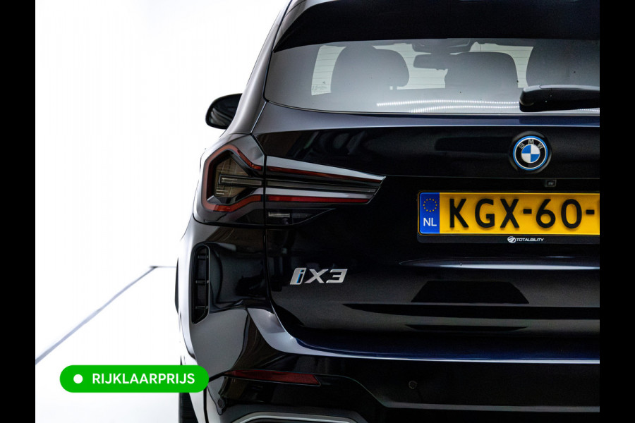 BMW iX3 M-Sport High Executive 80 kWh | Pano | Leder | Led | Shadowline | Stoelverwarming | Camera | Carbon black metallic, 460 km WLTP