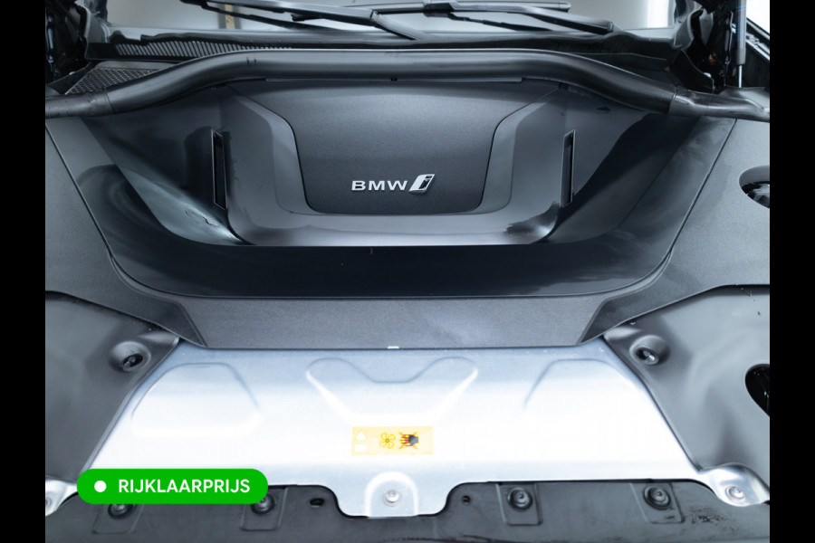 BMW iX3 M-Sport High Executive 80 kWh | Pano | Leder | Led | Shadowline | Stoelverwarming | Camera | Carbon black metallic, 460 km WLTP