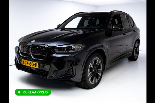 BMW iX3 M-Sport High Executive 80 kWh | Pano | Leder | Led | Shadowline | Stoelverwarming | Camera | Carbon black metallic, 460 km WLTP