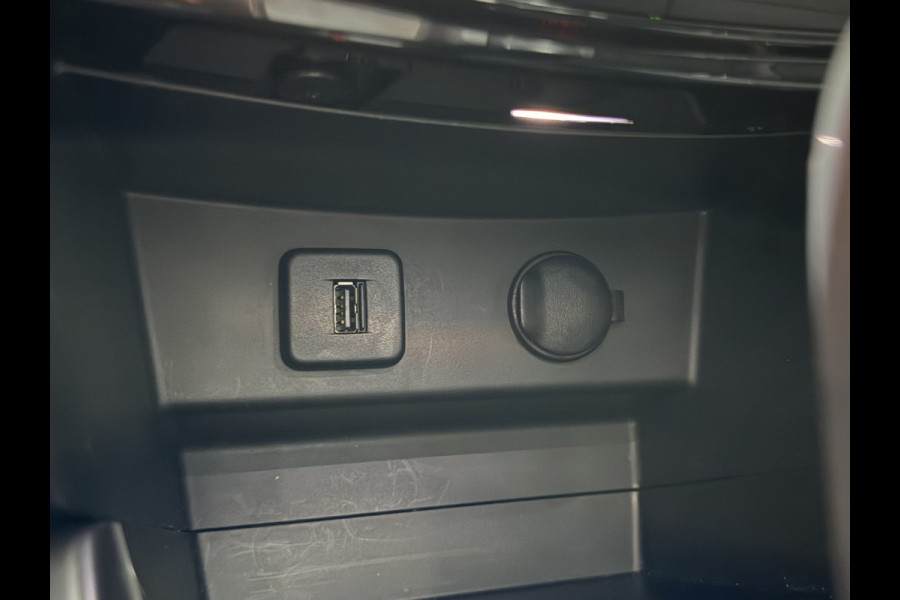 Suzuki Vitara 1.4 automaat Style Smart Hybrid, 1e eigenaar, 2-Tone, Panoramadak/schuifdak, CarPlay