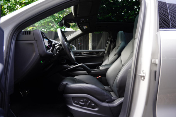 Porsche Cayenne 4.0 Turbo S E-Hybrid / Achteras Besturing / PDCC