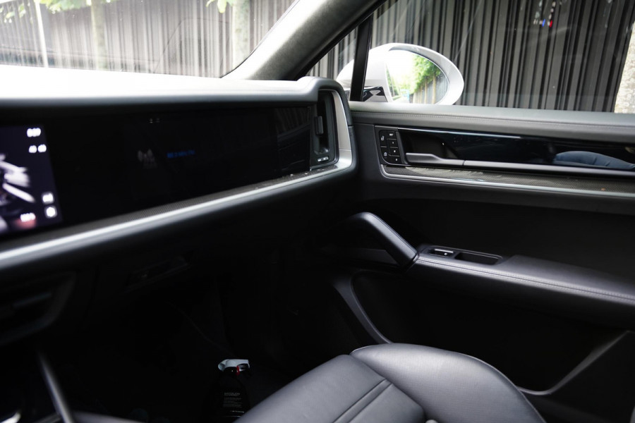 Porsche Cayenne 4.0 Turbo S E-Hybrid / Achteras Besturing / PDCC