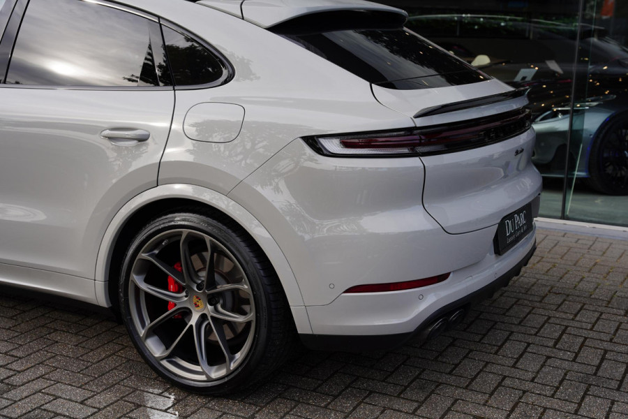 Porsche Cayenne 4.0 Turbo S E-Hybrid / Achteras Besturing / PDCC