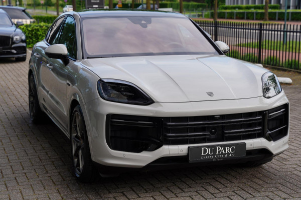 Porsche Cayenne 4.0 Turbo S E-Hybrid / Achteras Besturing / PDCC