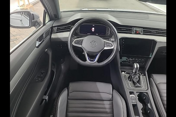Volkswagen Passat 1.4 TSI PHEV GTE Business | Plug-in Hybride | Panoramadak | Head-up | Nederlandse auto origineel 10.000km | Trekhaak |