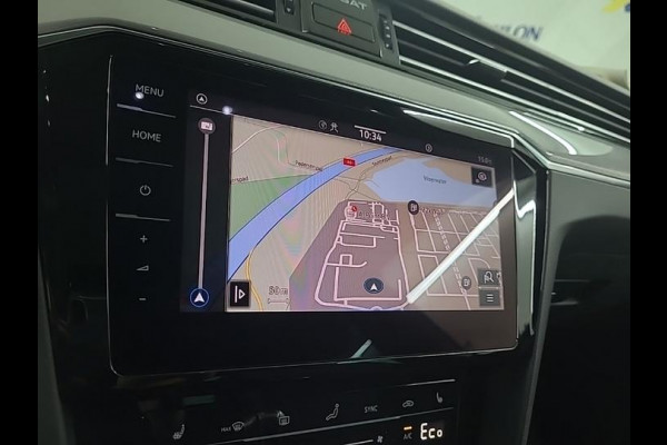 Volkswagen Passat 1.4 TSI PHEV GTE Business | Plug-in Hybride | Panoramadak | Head-up | Nederlandse auto origineel 10.000km | Trekhaak |
