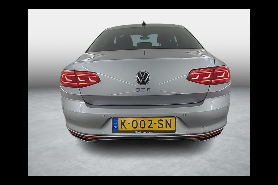 Volkswagen Passat 1.4 TSI PHEV GTE Business | Plug-in Hybride | Panoramadak | Head-up | Nederlandse auto origineel 10.000km | Trekhaak |