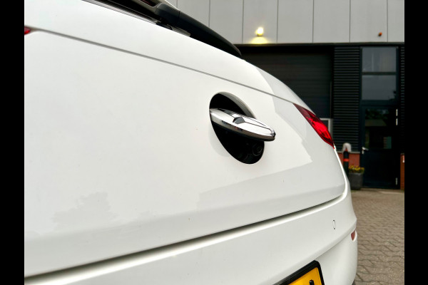 Mercedes-Benz CLA-Klasse Shooting Brake 180 AMG line carplay, burmester,camera