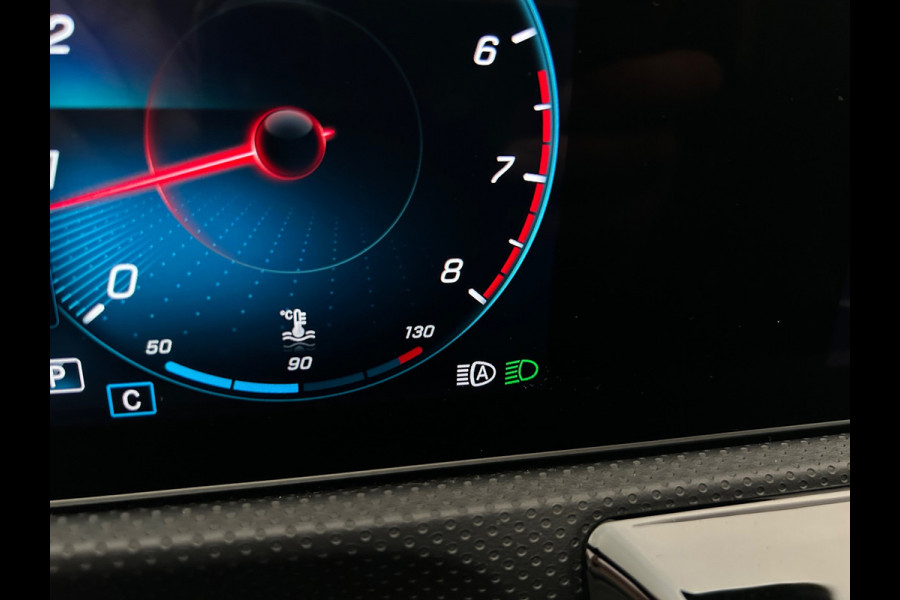 Mercedes-Benz CLA-Klasse Shooting Brake 180 AMG line carplay, burmester,camera