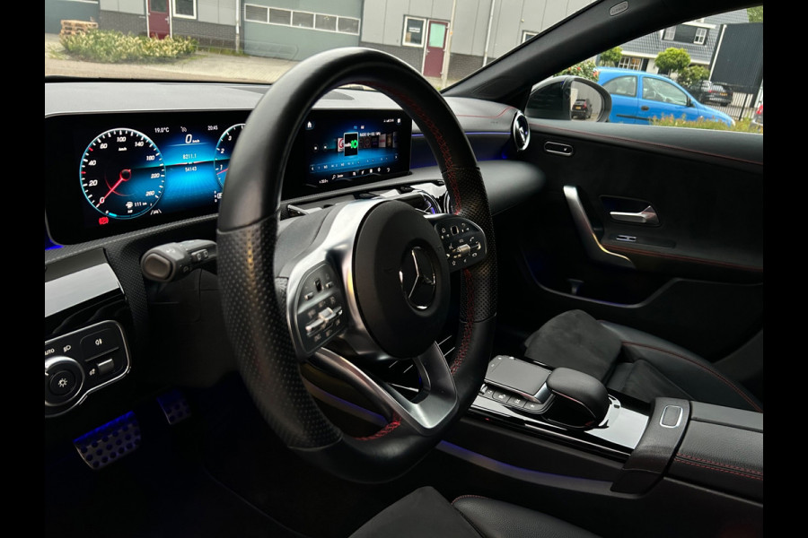 Mercedes-Benz CLA-Klasse Shooting Brake 180 AMG line carplay, burmester,camera