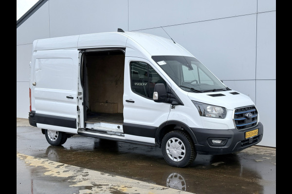 Ford E-Transit 68kWh 184PK L3H3 317km WLTP 96% (SOH) BEV Snelladen Camera Cruise control Climate control Carplay Navigatie Laadkabel Parkeersensoren