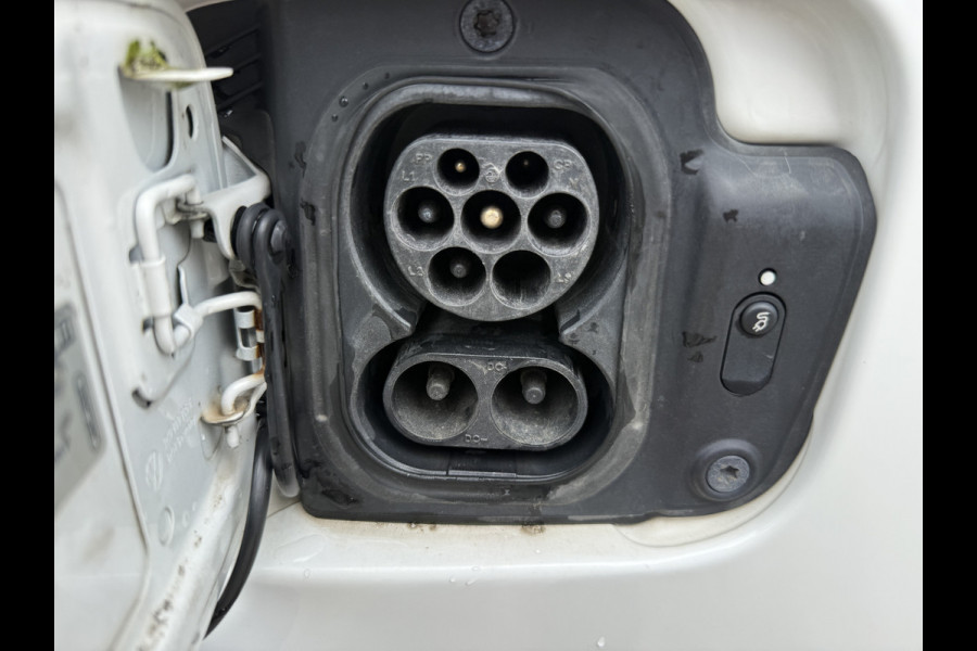 Volkswagen E-Caddy 37kWh 113PK L2 Elektrisch Caddy ABT Maxi 37,3kWh 159km WLTP Snelladen Trekhaak Airco Stoelverwarming Carplay Parkeersensoren