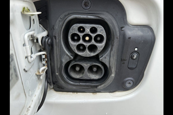 Volkswagen E-Caddy 37kWh 113PK L2 Elektrisch Caddy ABT Maxi 37,3kWh 159km WLTP Snelladen Trekhaak Airco Stoelverwarming Carplay Parkeersensoren