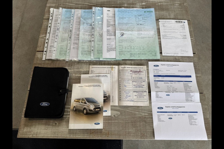 Ford Tourneo Custom 2.0 TDCI 131pk L2H1 Titanium | INCL. BTW en BPM | 9-PERS | L+R SCHUIF | Leder | Navi | Camera | Trekhaak