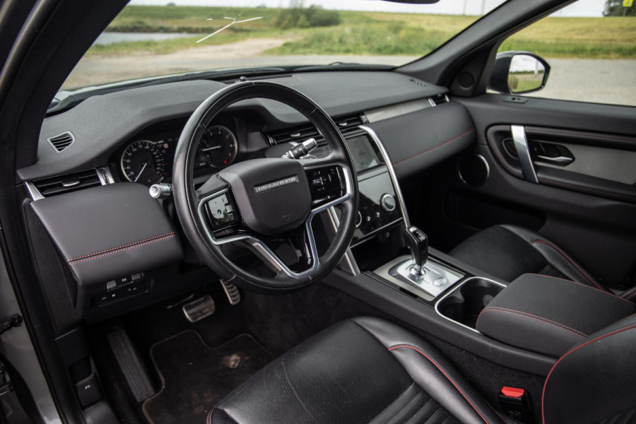 Land Rover Discovery Sport P300e Aut. AWD R-Dynamic CARPLAY / LEER / DEALER ONDERHOUDEN / CAMERA