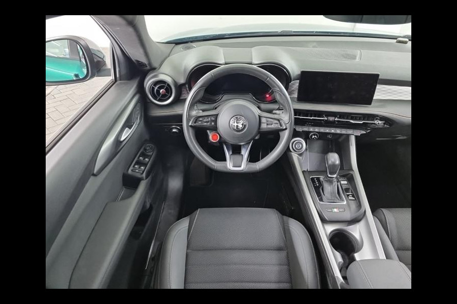 Alfa Romeo Tonale 1.3T PHEV Edizione Speciale | 280PK | Winterpakket | NL-Auto | Camera |