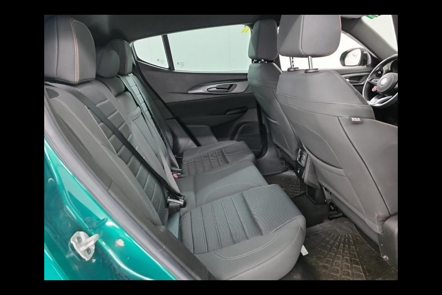 Alfa Romeo Tonale 1.3T PHEV Edizione Speciale | 280PK | Winterpakket | NL-Auto | Camera |