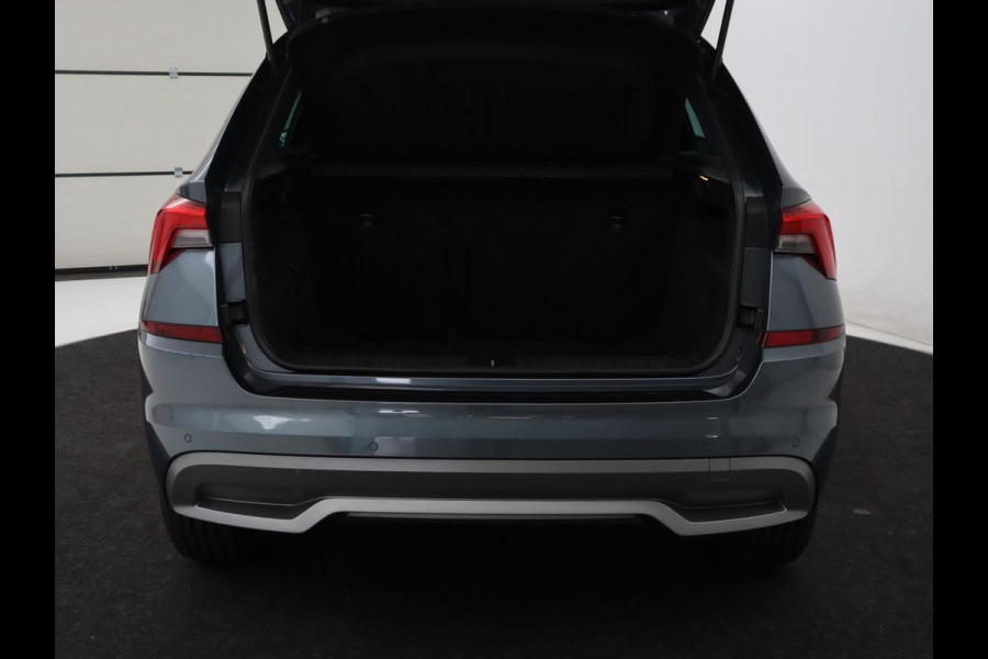 Škoda Kamiq 1.0 TSI Sport | Virtual Cockpit | Carplay | Navigatie | Sportstoelen | 17'' | Full LED | Climate control | Parkeerhulp | Cruise control | Bluetooth