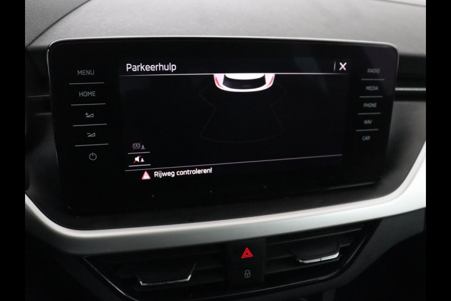 Škoda Kamiq 1.0 TSI Sport | Virtual Cockpit | Carplay | Navigatie | Sportstoelen | 17'' | Full LED | Climate control | Parkeerhulp | Cruise control | Bluetooth